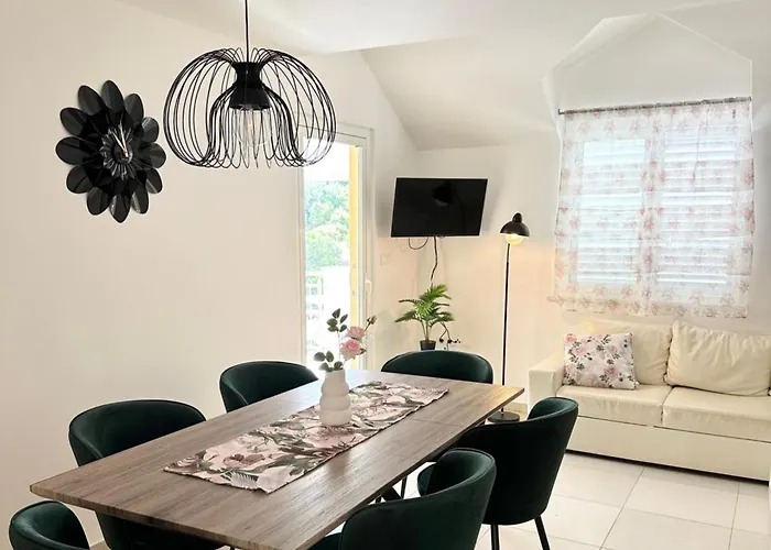 Apartments Korcula Апартаменты *