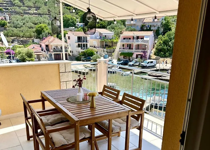 Апартаменты Apartments Korcula Прижба